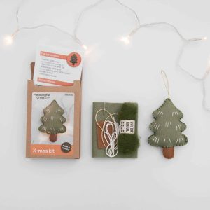 KIT COSTURA CON LANA ÁRBOL DE NAVIDAD