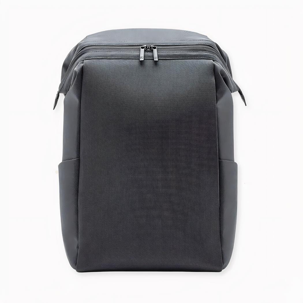 Mochila estructurada minimalista