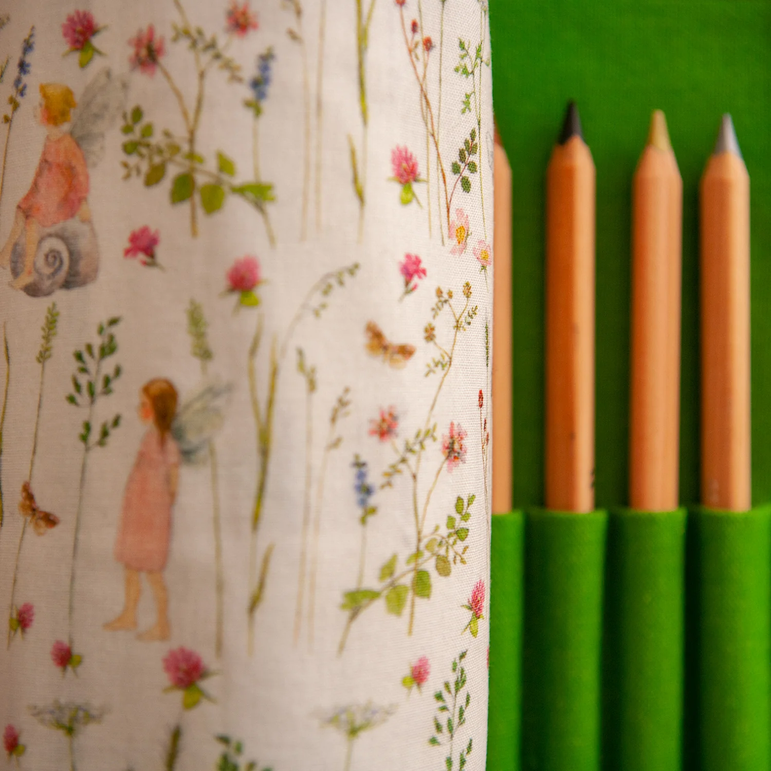 ESTUCHE COMBO PARA LÁPICES DE MADERA Y CERAS línea Daniela Drescher - Imagen 2